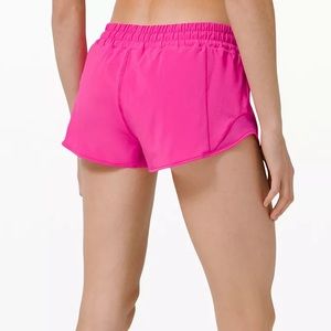 Lululemon Hotty Hot Low Rise Short 2.5”